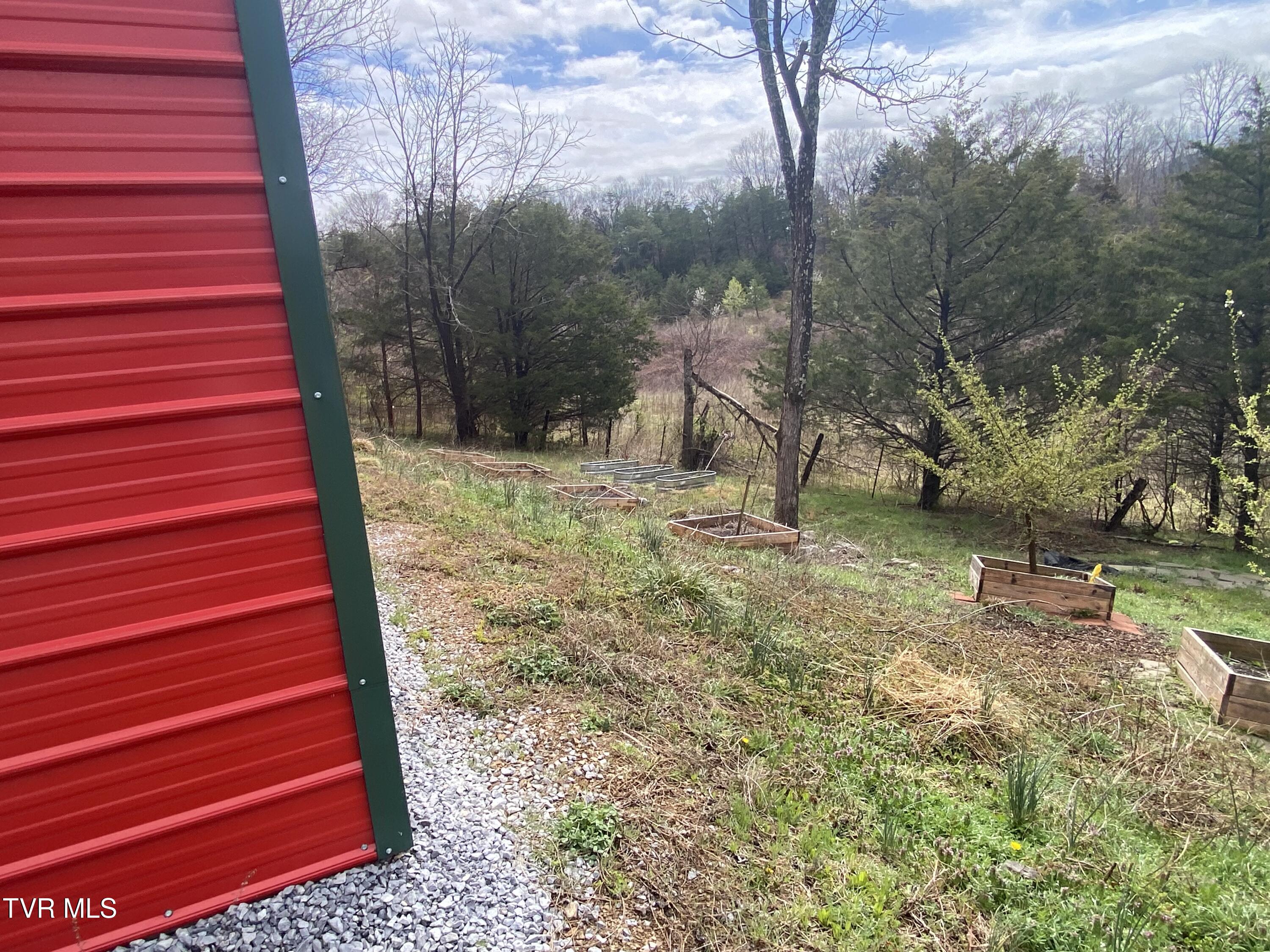 1405 Dodd Branch Road Greeneville, TN 37743 - Photo 21 of 27 IMG_2201