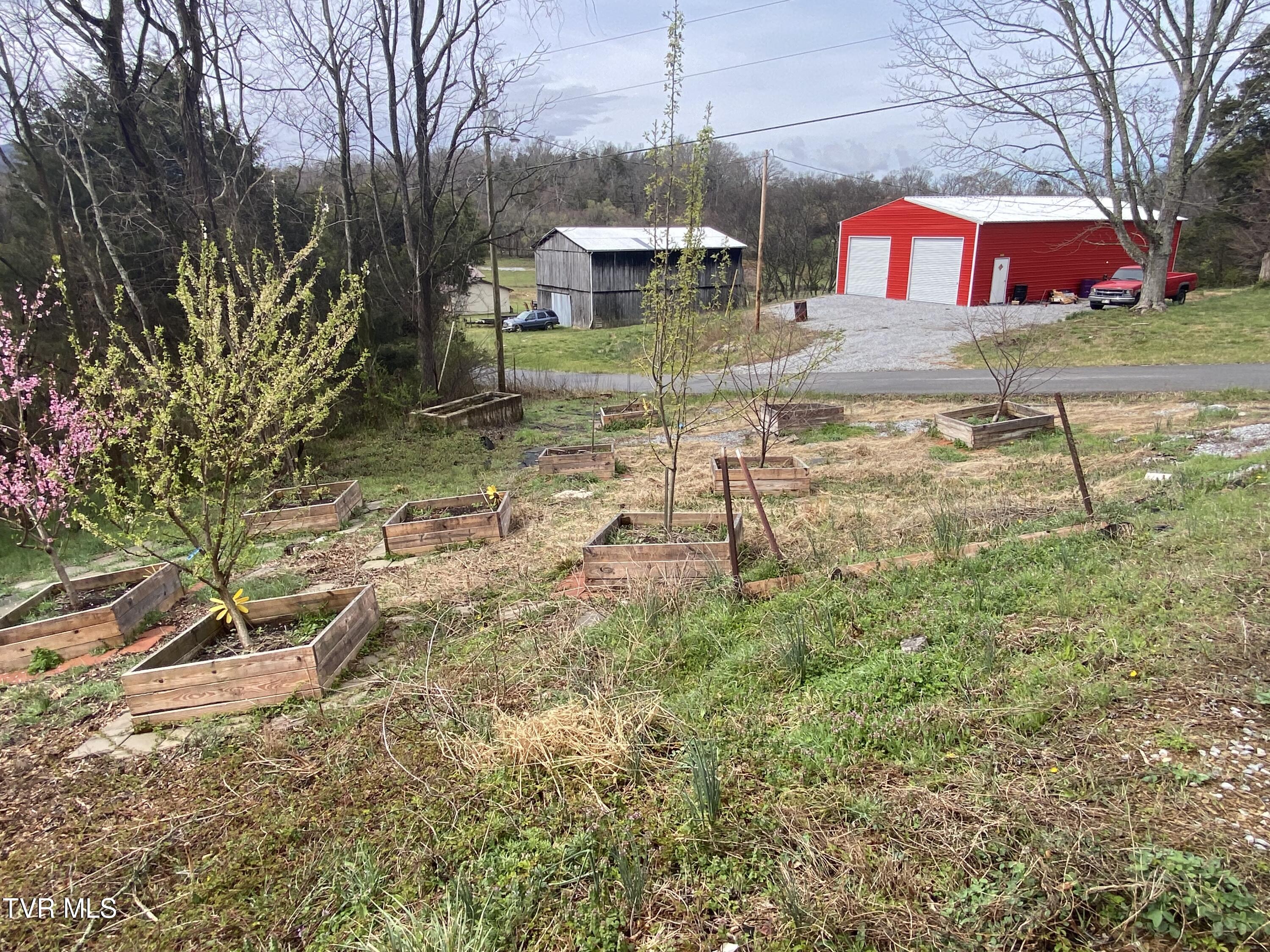 1405 Dodd Branch Road Greeneville, TN 37743 - Photo 22 of 27 IMG_2202