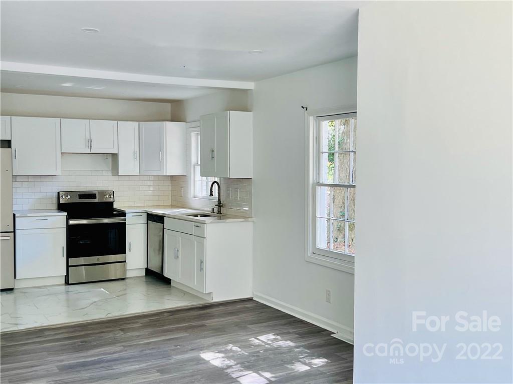 2339 Ashley Road Charlotte, NC 28208 - Photo 11 of 24 Gallery Image 11