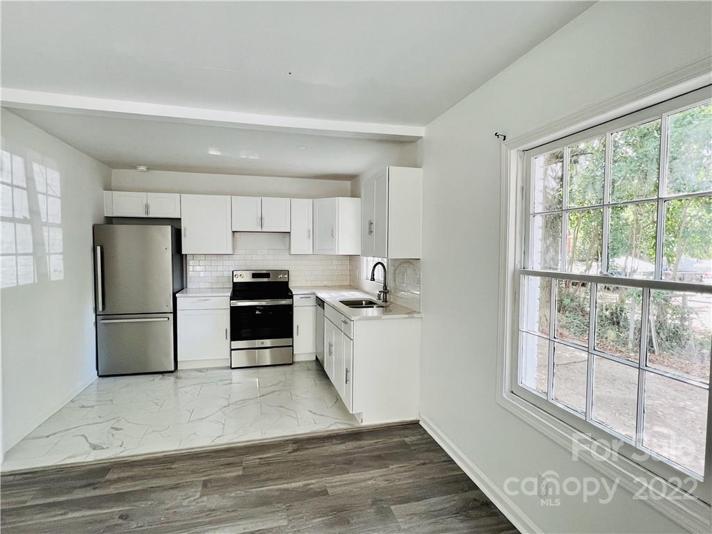 2339 Ashley Road Charlotte, NC 28208 - Photo 12 of 24 Gallery Image 12