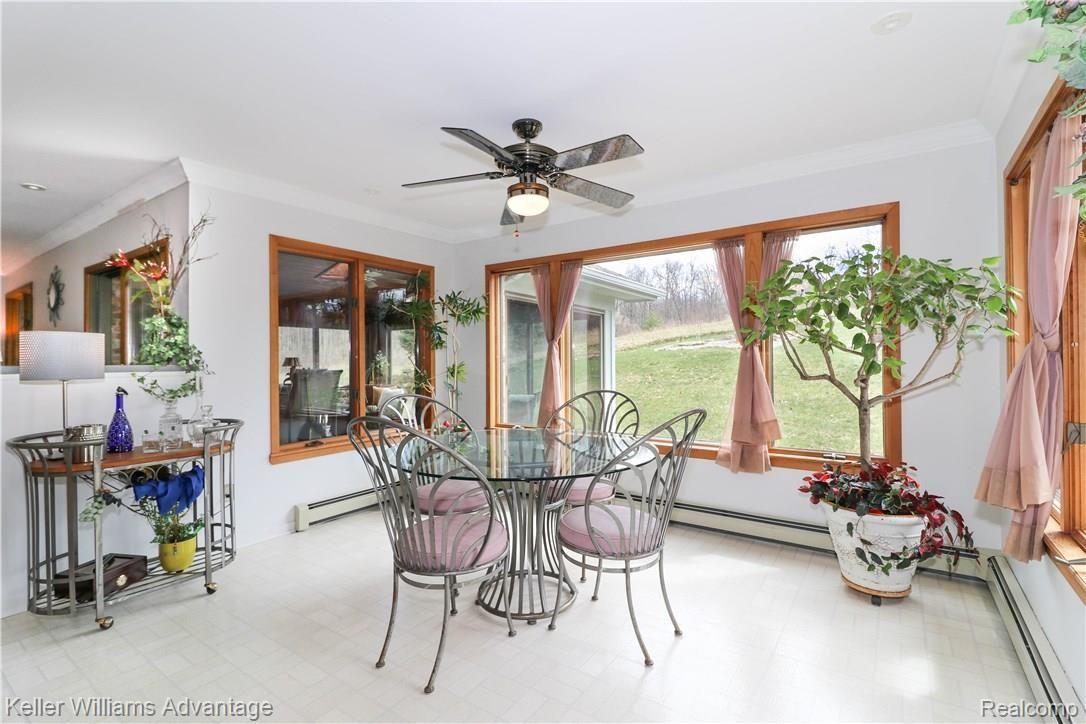 5210 Fenton Road Fenton, MI 48430 - Photo 14 of 67 Spacious Dinette / Breakfast Nook with Views