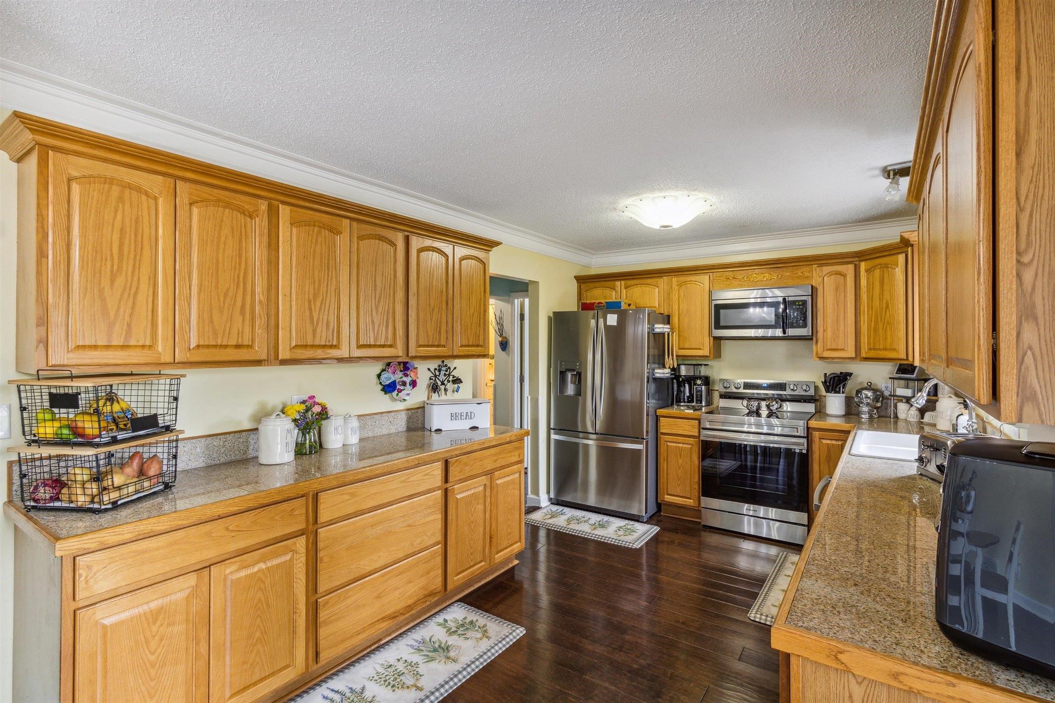 7010 West Frances Road Clio, MI 48420 - Photo 5 of 57