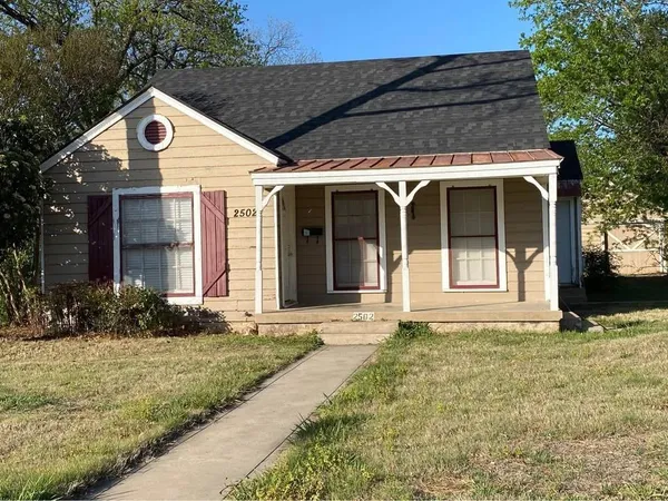 $1,000 | 2502 1st Street, Brownwood, TX 76801
