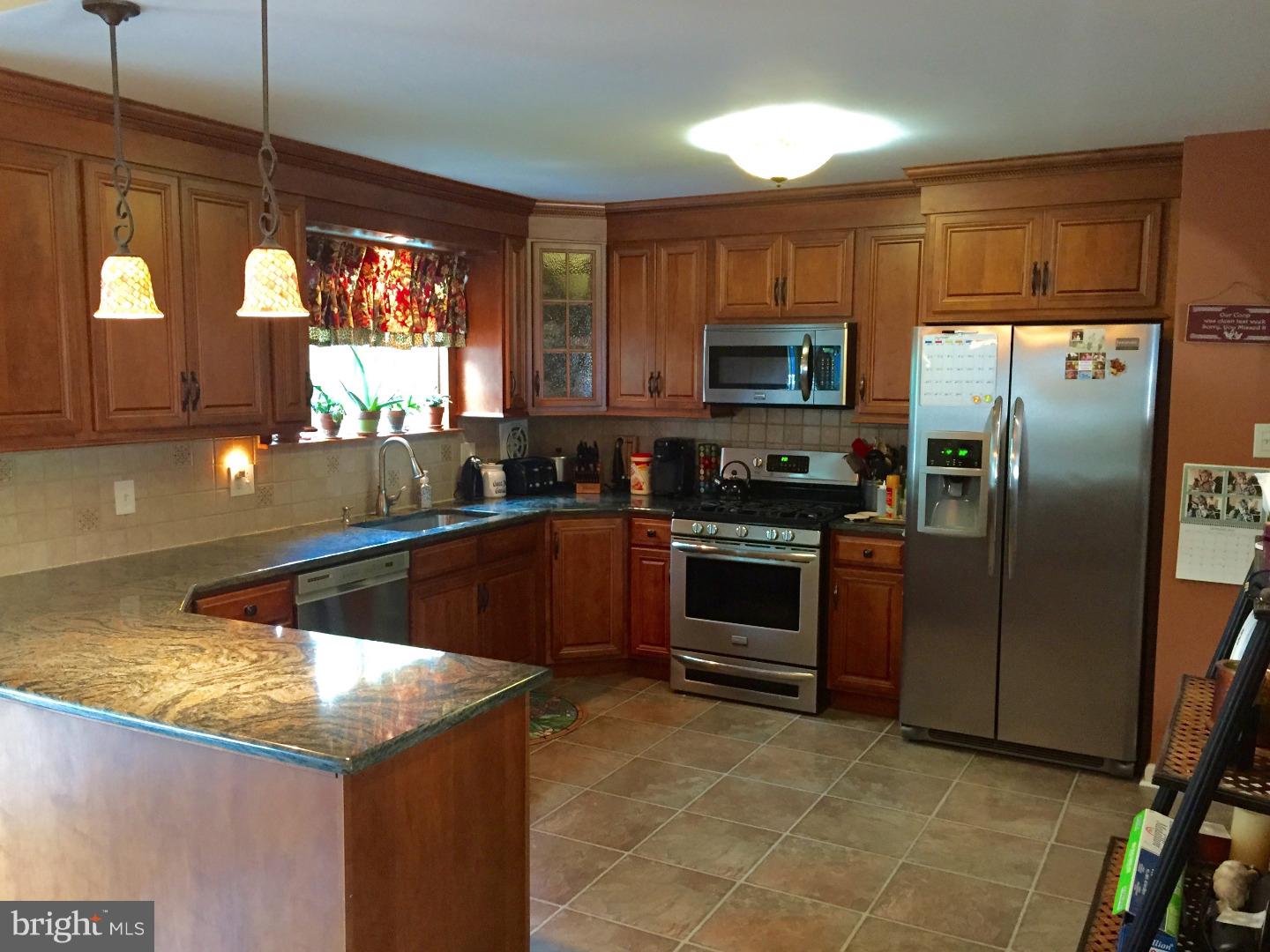 30 Estate Road Lumberton, NJ 08048 - Photo 2 of 24 Gallery Image 2