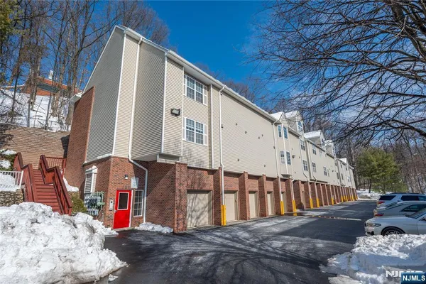 $375,000 | 4101 Schindler Lane, Wayne, NJ 07470