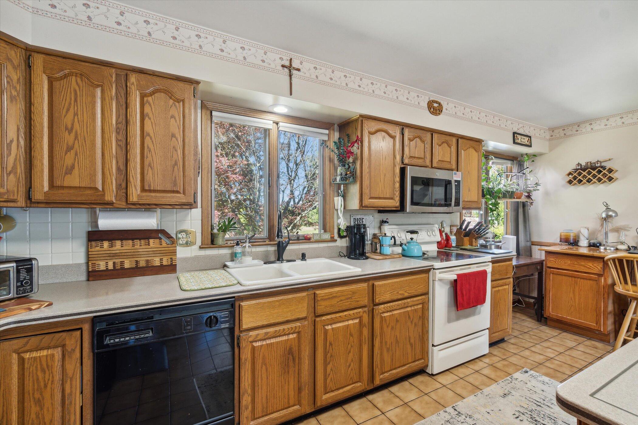 14300 Schleweis Road Manchester, MI 48158 - Photo 5 of 63 09-14300-Schleweis-Rd-Manchester-MI-4815