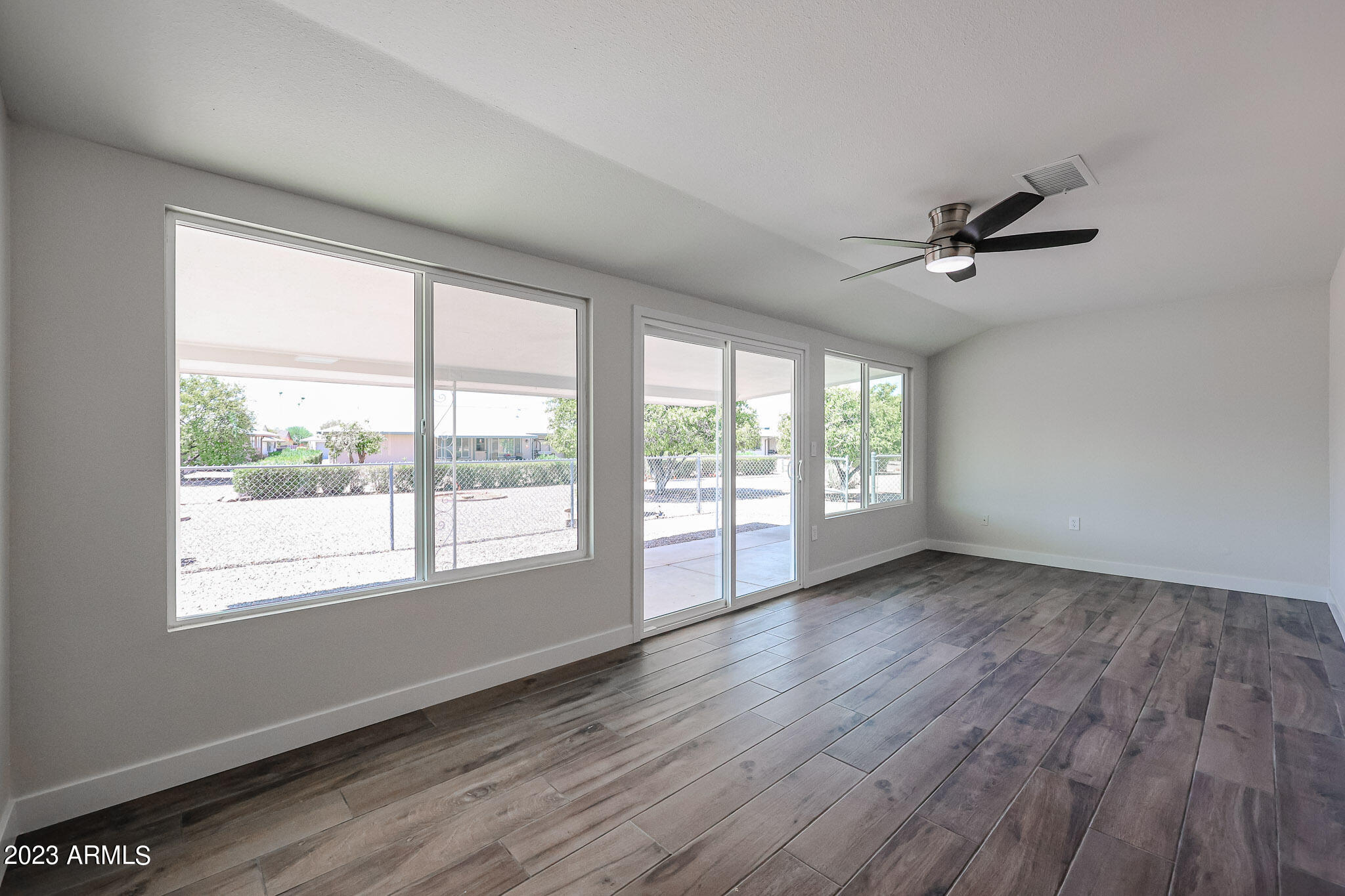 10345 West Ridgeview Road Sun City, AZ 85351 - Photo 33 of 44 b (29)