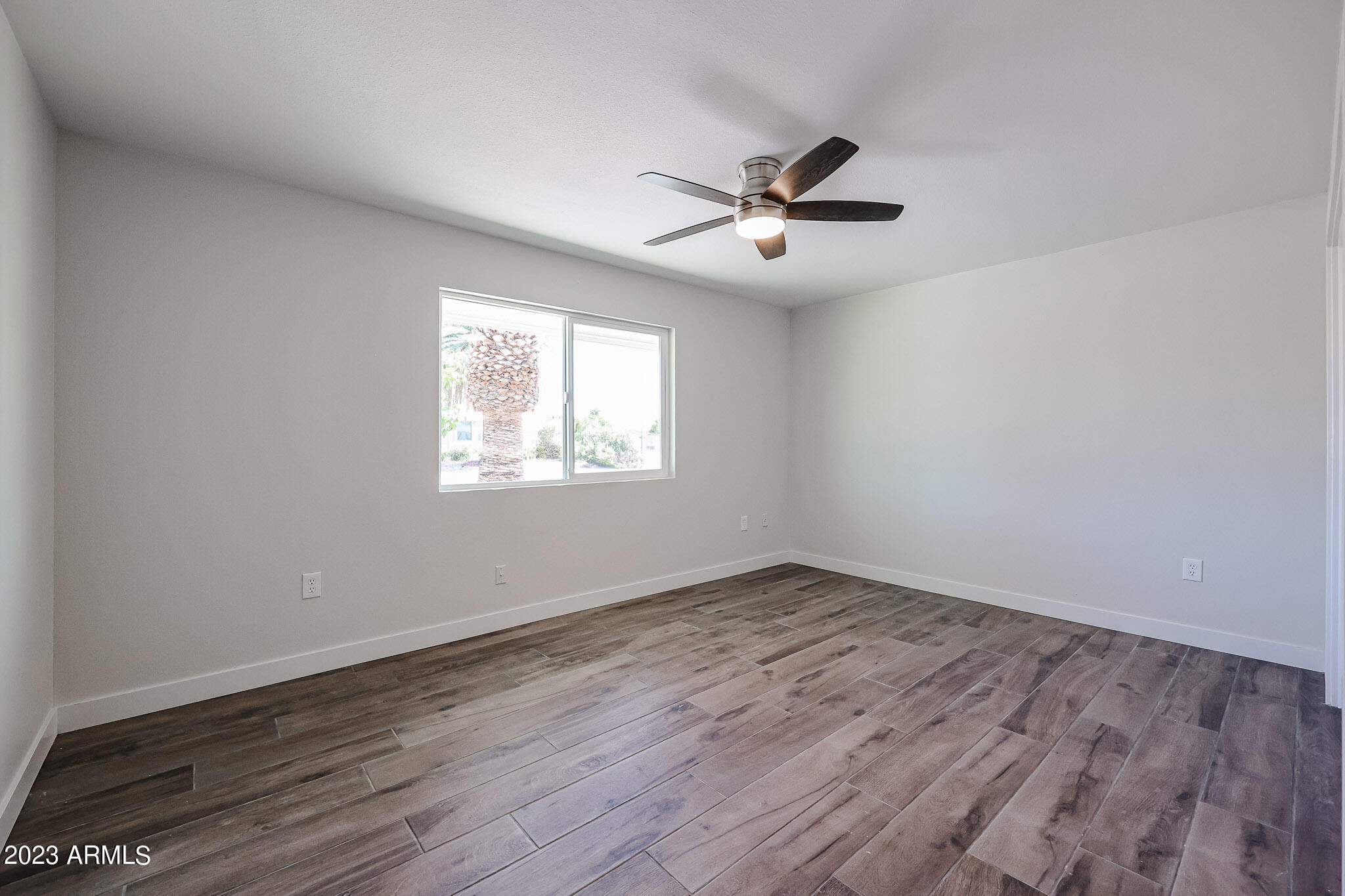 10345 West Ridgeview Road Sun City, AZ 85351 - Photo 5 of 44 b (1)