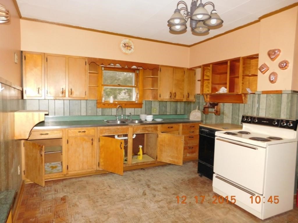 5 School Street Proctor, VT 05765 - Photo 6 of 10