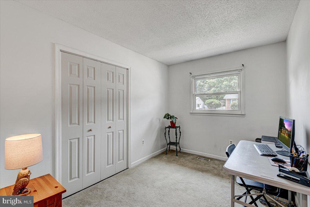 14517 Fullerton Road Woodbridge, VA 22193 - Photo 21 of 28 Gallery Image 21