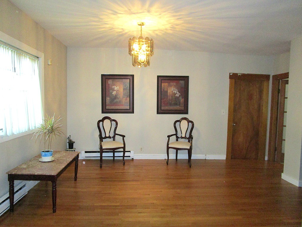 10 Ridgeway Street Lynn, MA 01902 - Photo 1 of 17 Gallery Image 1