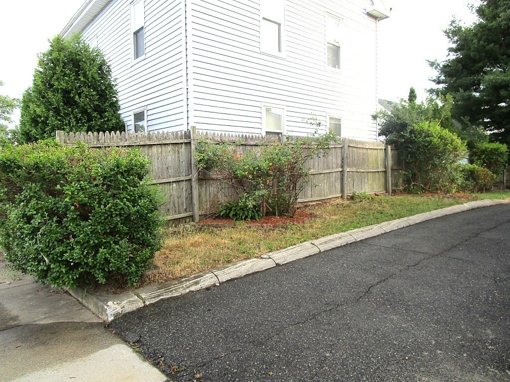 10 Ridgeway Street Lynn, MA 01902 - Photo 12 of 17 Gallery Image 12