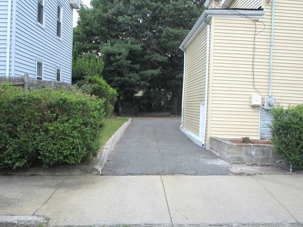 10 Ridgeway Street Lynn, MA 01902 - Photo 13 of 17 Gallery Image 13