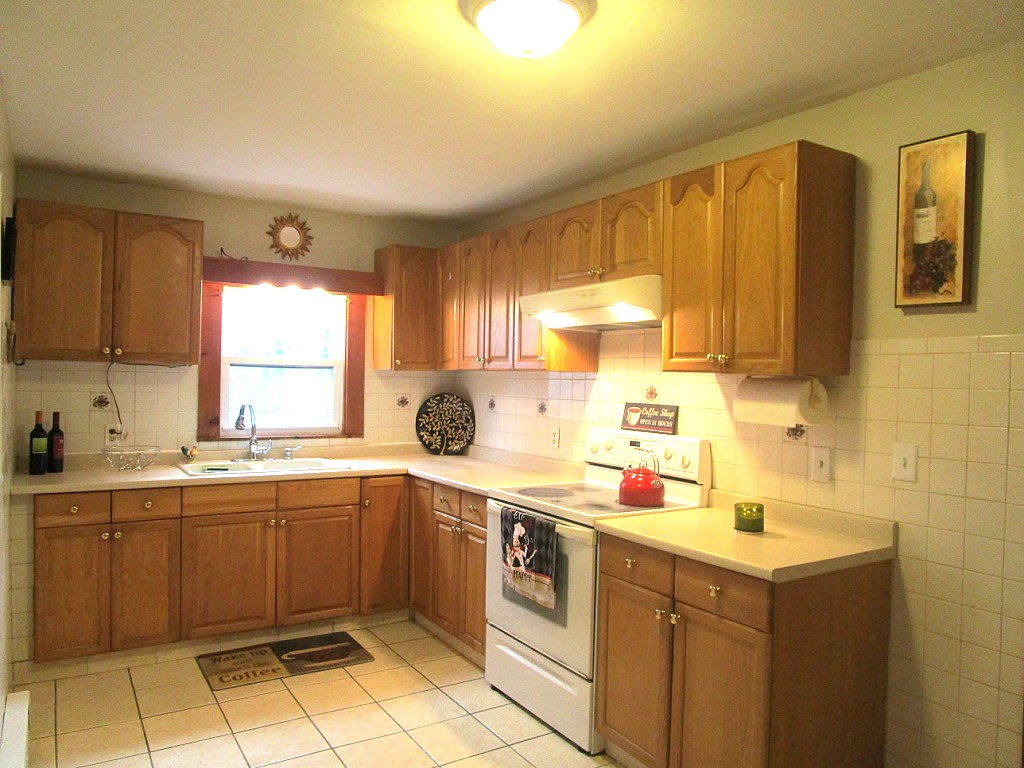 10 Ridgeway Street Lynn, MA 01902 - Photo 6 of 17 Gallery Image 6