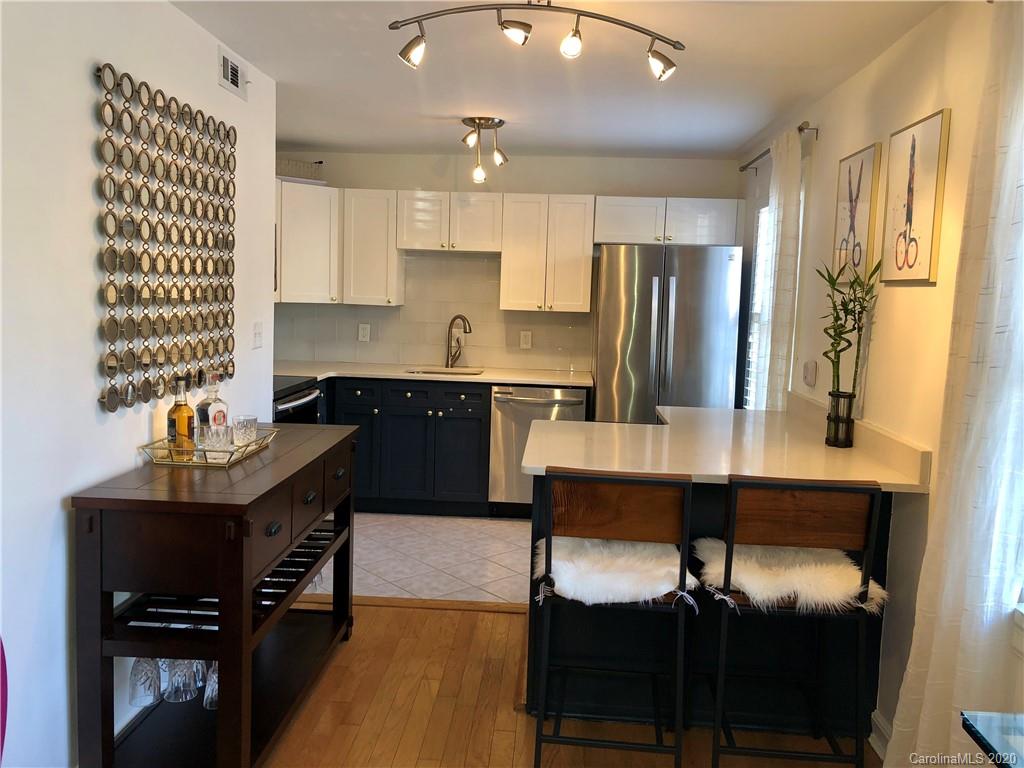 108 Colville Road Charlotte, NC 28207 - Photo 4 of 22 Gallery Image 4