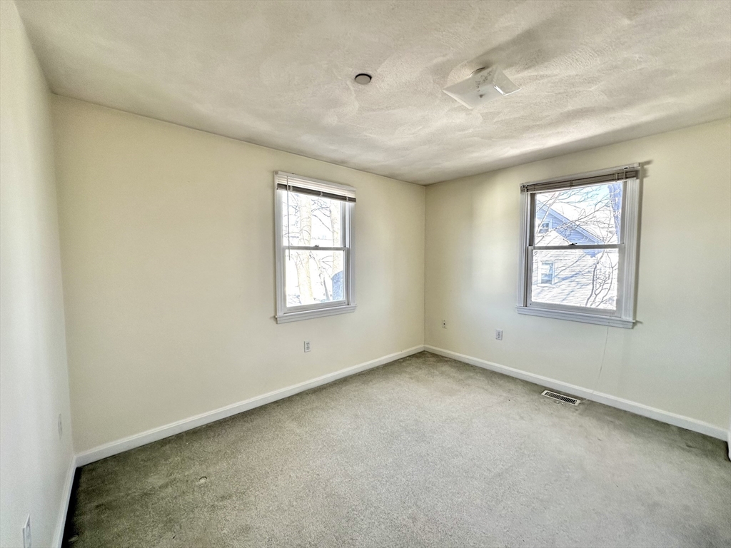 104 Chestnut Street, Unit 6 Waltham, MA 02453 - Photo 13 of 20