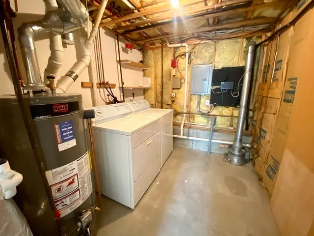 $2,700 | 104 Chestnut Street, Unit 6, Waltham, MA 02453