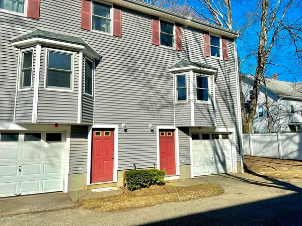 $2,700 | 104 Chestnut Street, Unit 6, Waltham, MA 02453