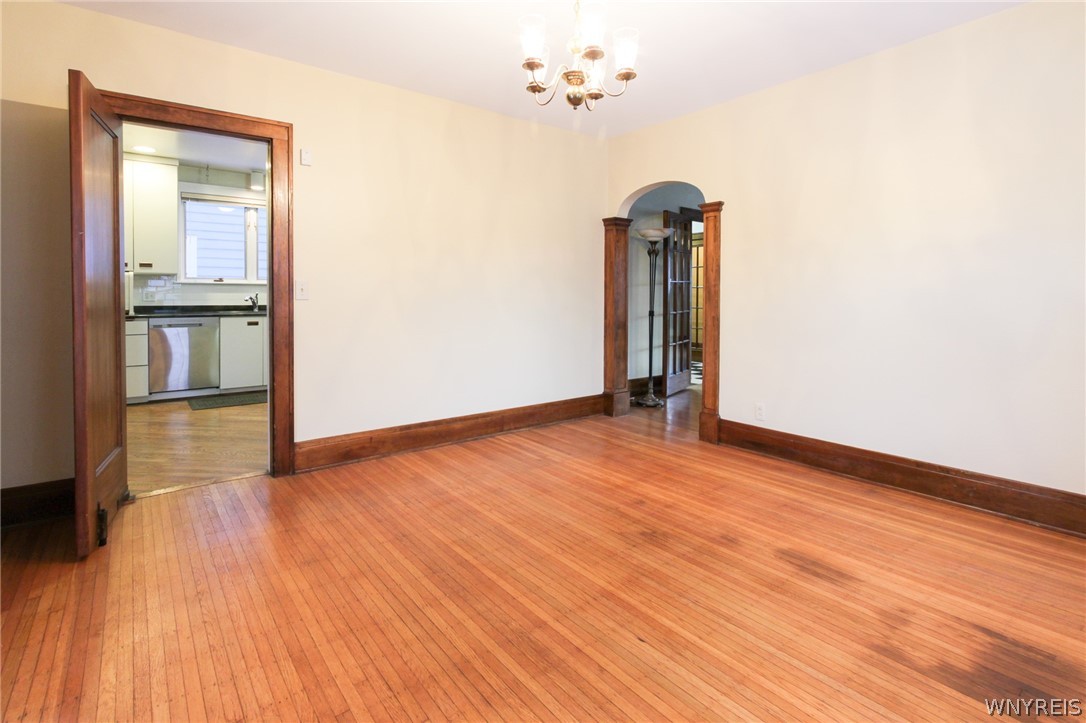 980 Parkside Avenue Buffalo, NY 14216 - Photo 8 of 19 Dining Room