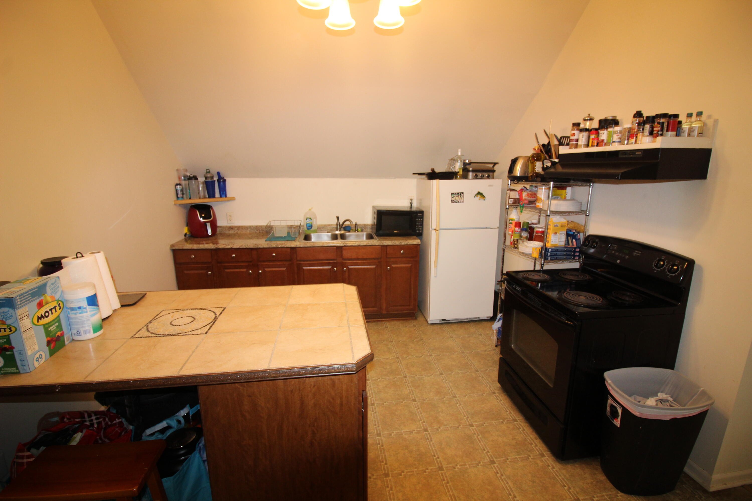 23 George Street Bangor, ME 04401 - Photo 11 of 17 IMG_8636