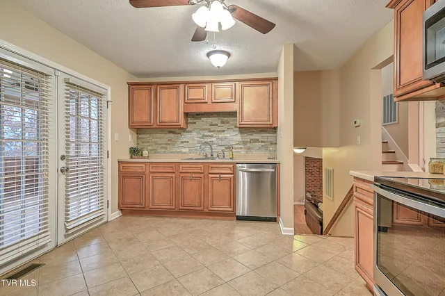 $295,000 | 220 Eastwood Drive, Bluff City, TN 37618