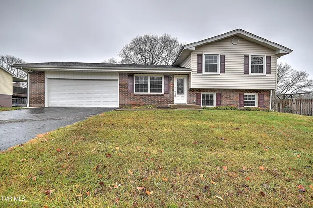 $295,000 | 220 Eastwood Drive, Bluff City, TN 37618