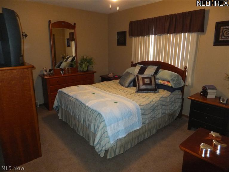 1794 Keystone Road Cleveland, OH 44134 - Photo 10 of 23