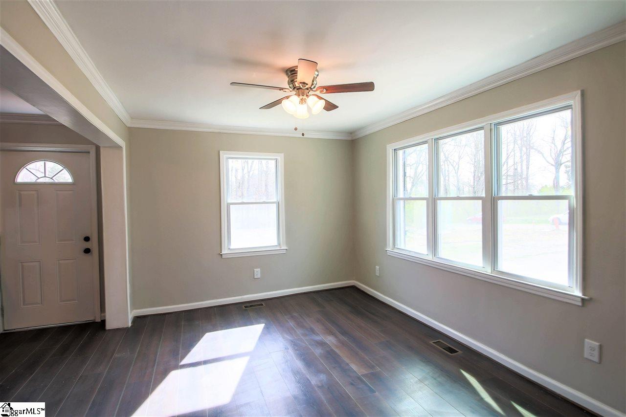 177 Sullivan Road Laurens, SC 29360 - Photo 8 of 26 Gallery Image 8