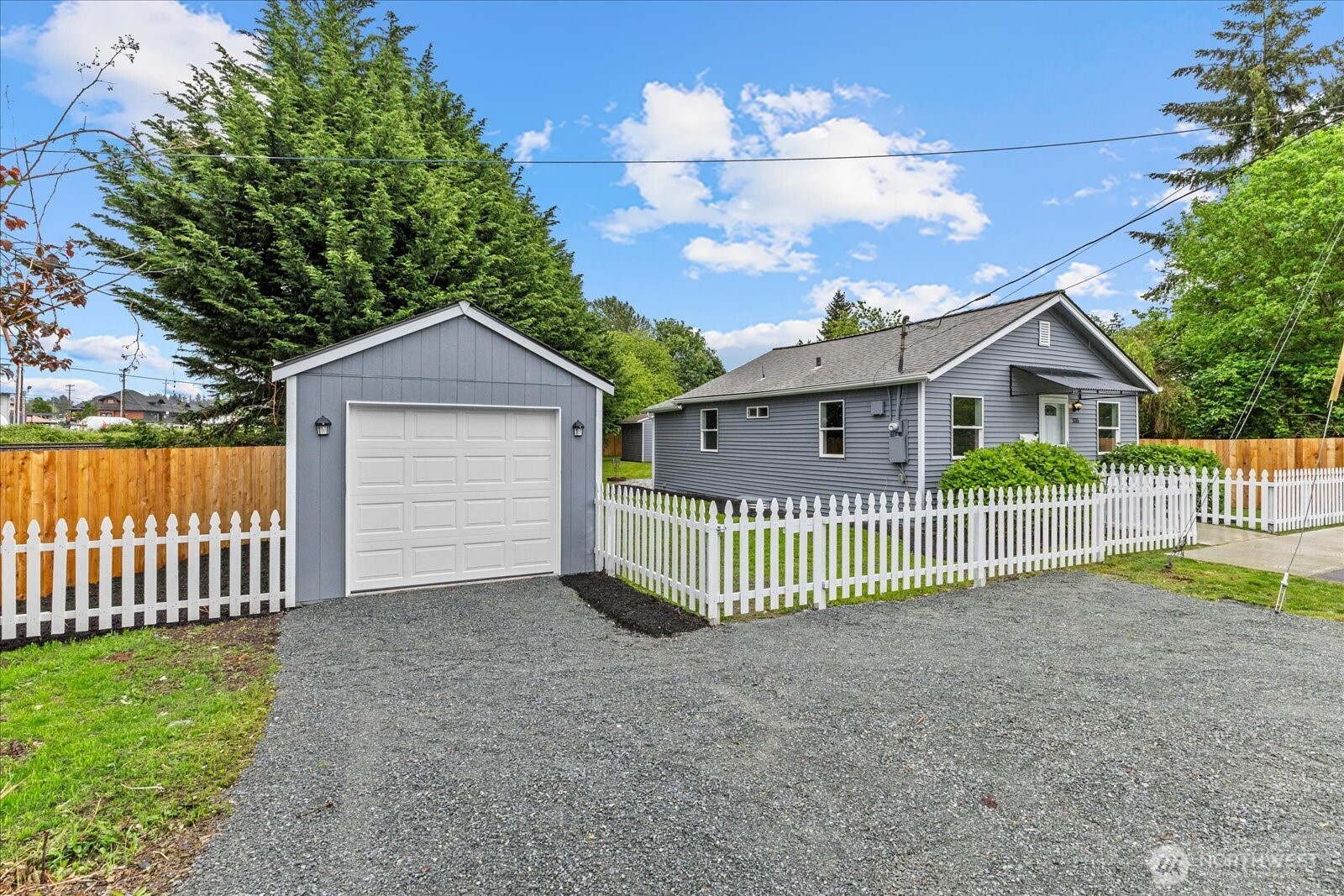 335 North Madison Street Monroe, WA 98272 - Photo 5 of 24
