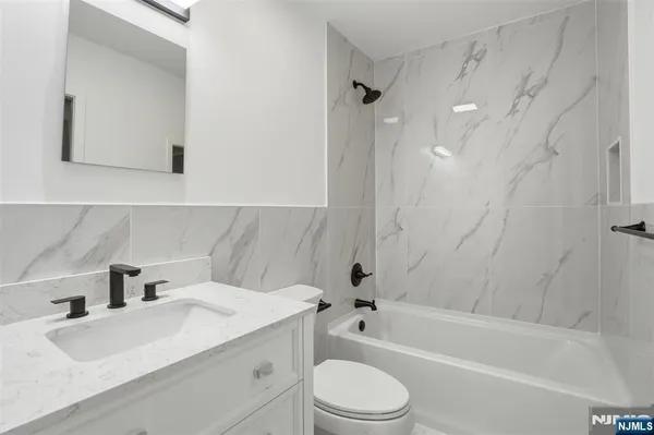 $699,000 | 170 Knickerbocker Road, Englewood, NJ 07631
