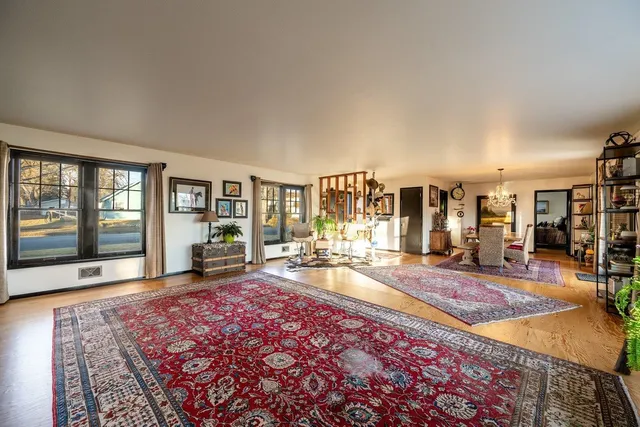 $399,999 | 331 North Burritt Avenue, Buffalo, WY 82834