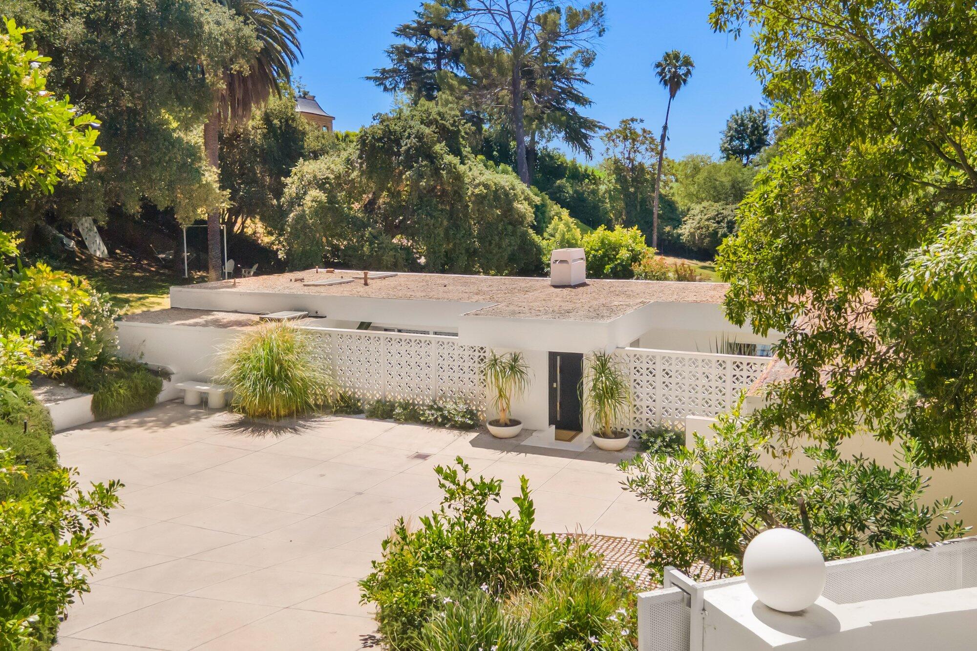 1030 San Rafael Lane Pasadena, CA 91105 - Photo 54 of 63 053_dji_0739_160