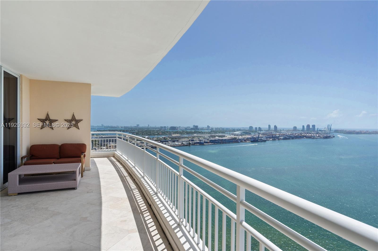 808 Brickell Key Drive, Unit 3304 Miami, FL 33131 - Photo 2 of 60