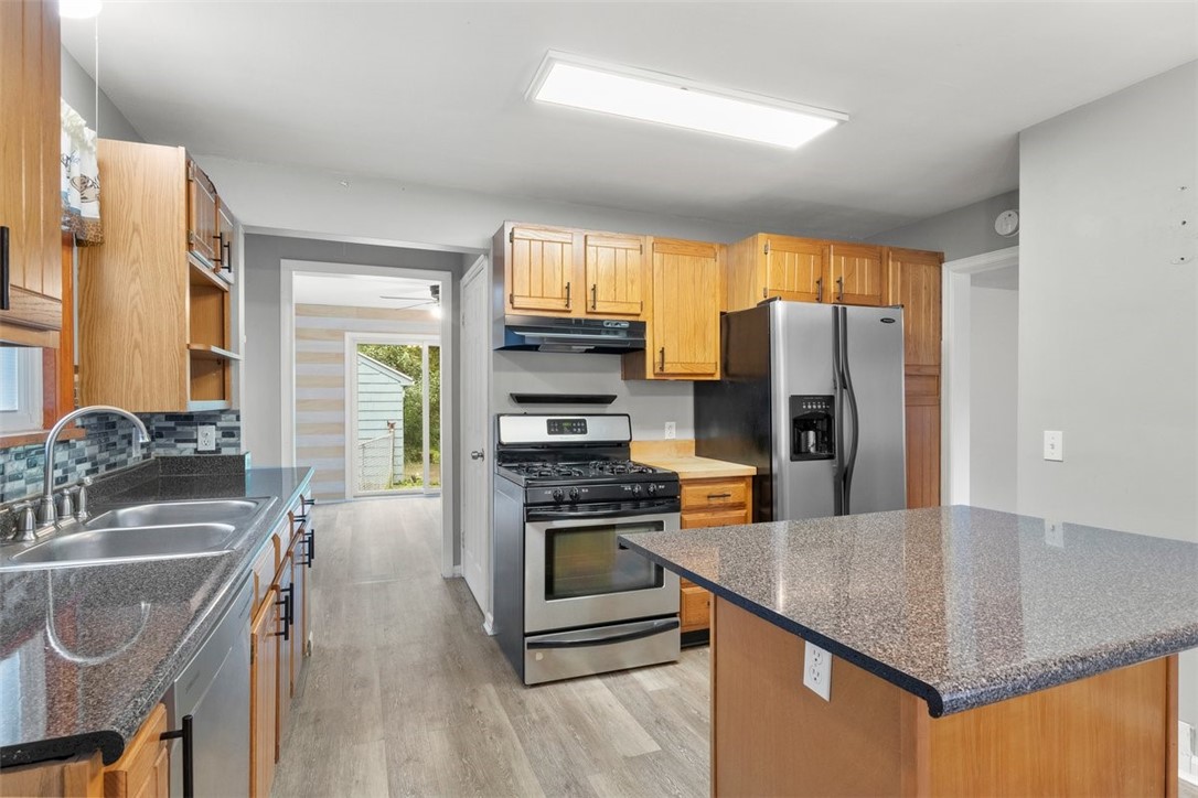 197 Nahant Road Greece, NY 14616 - Photo 11 of 20