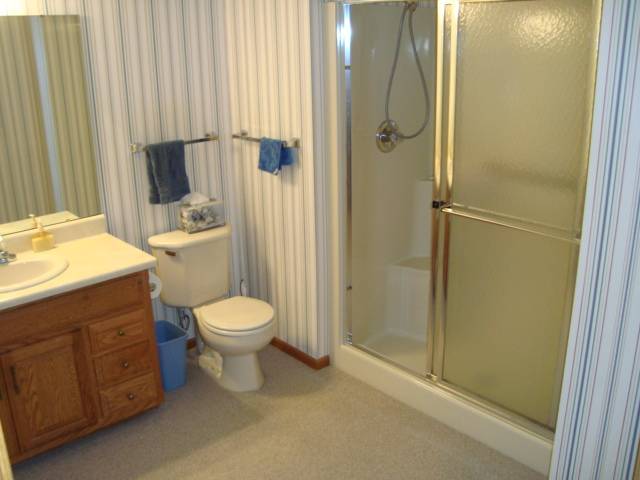 1663 53rd Street Moline, IL 61265 - Photo 10 of 12 Gallery Image 10