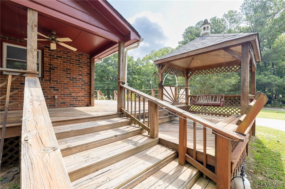 11401 Winterpock Road Chesterfield, VA 23838 - Photo 32 of 35 a view of backyard with deck and wooden floor