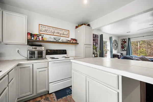 $200,000 | 216 Mary Drive, Neeses, SC 29107