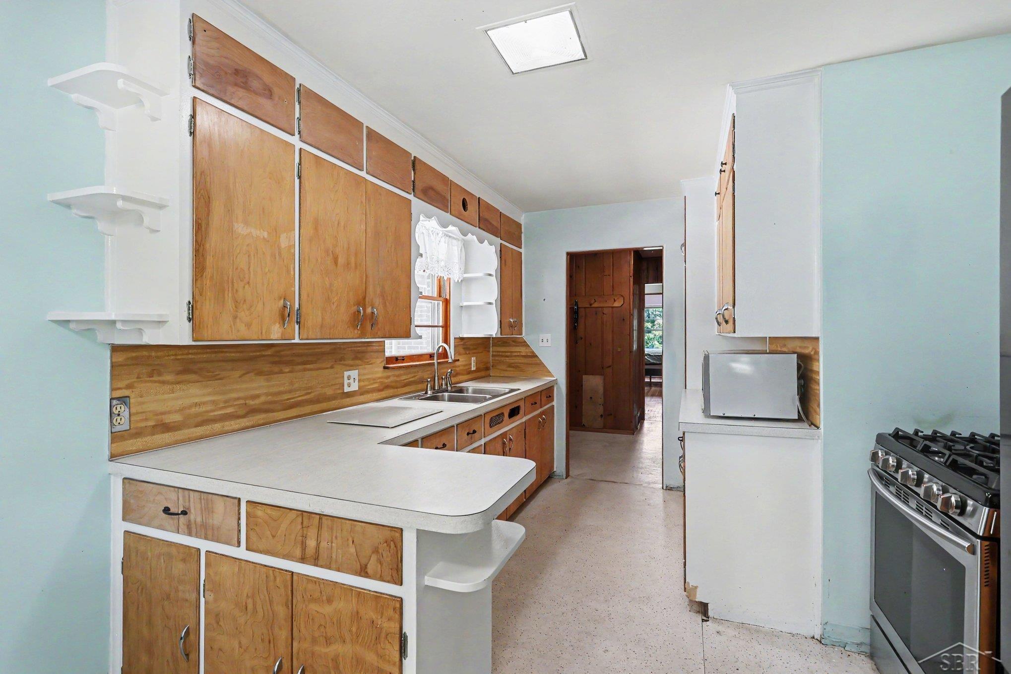 4270 Shattuck Road Saginaw, MI 48603 - Photo 10 of 27