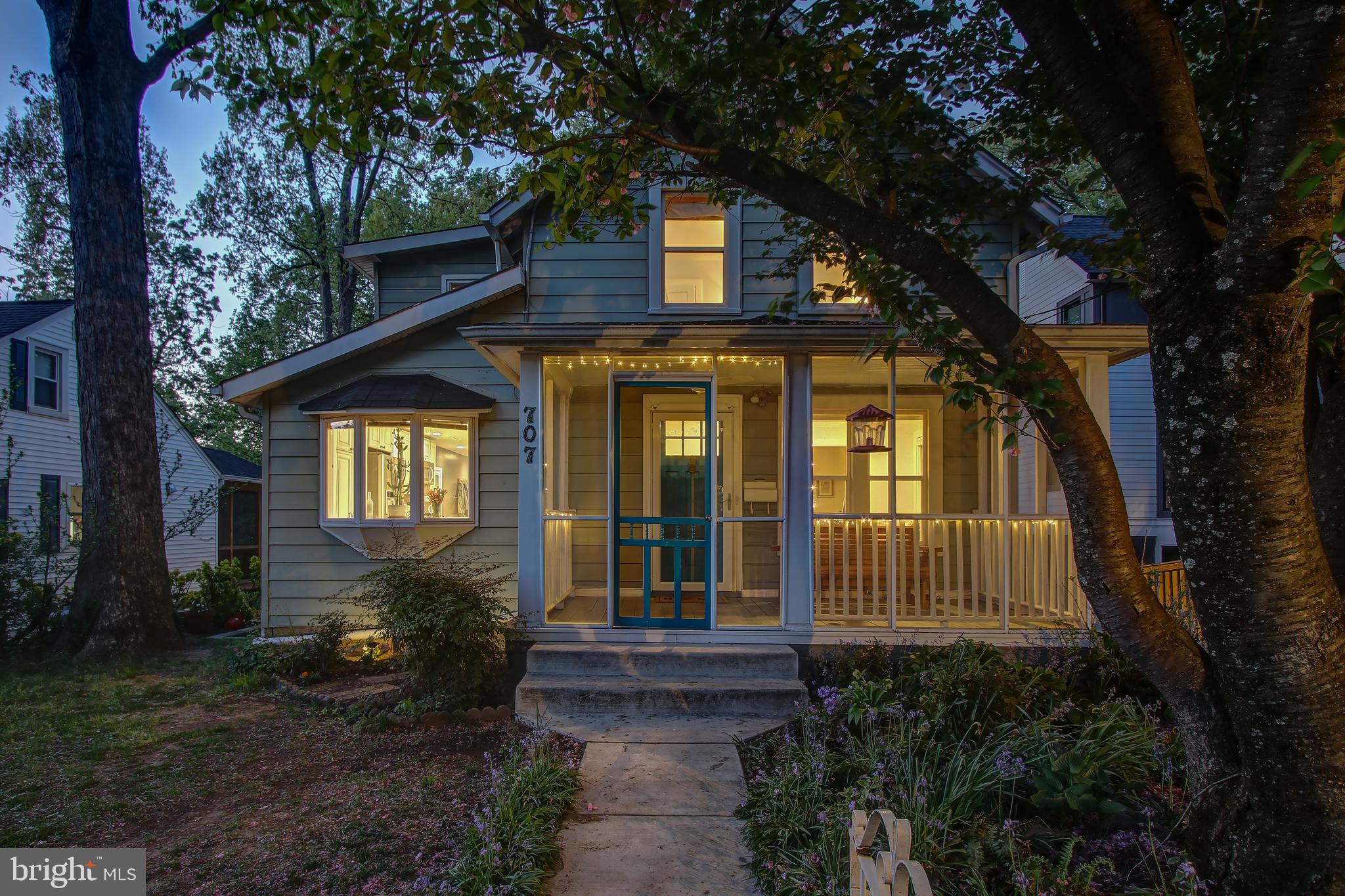707 Silver Spring Avenue Silver Spring, MD 20910 - Photo 5 of 41 You'll love this home!