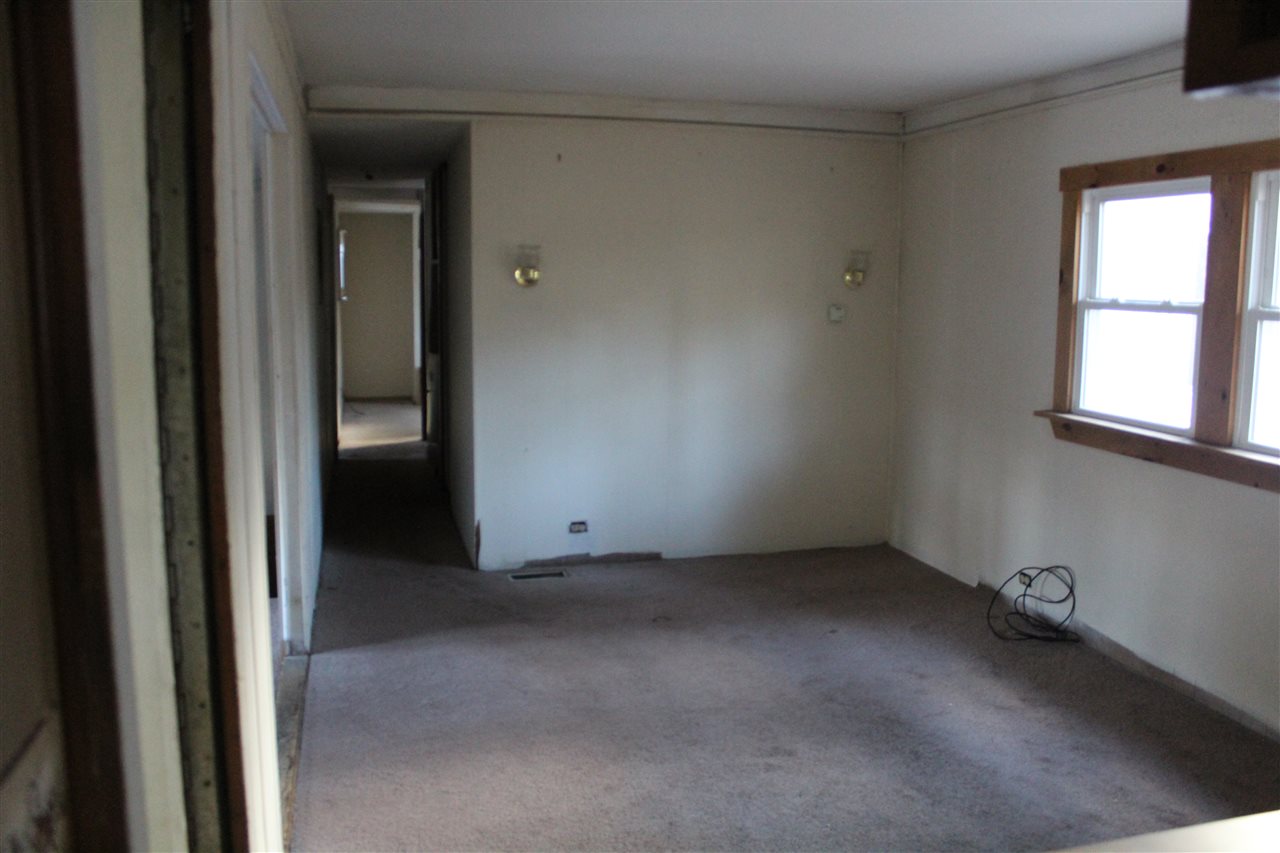 399 Black Hall Road Epsom, NH 03234 - Photo 4 of 6