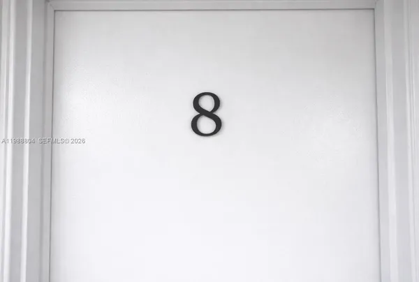 $1,600 | 7200 West 11th Court, Unit 8, Hialeah, FL 33014