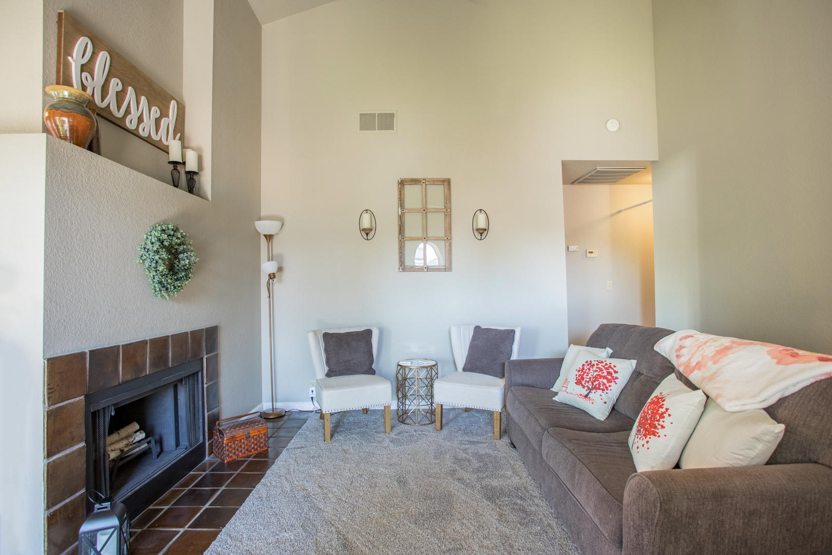 249 Ridgetop Drive, Unit 238 Redding, CA 96003 - Photo 7 of 26 living