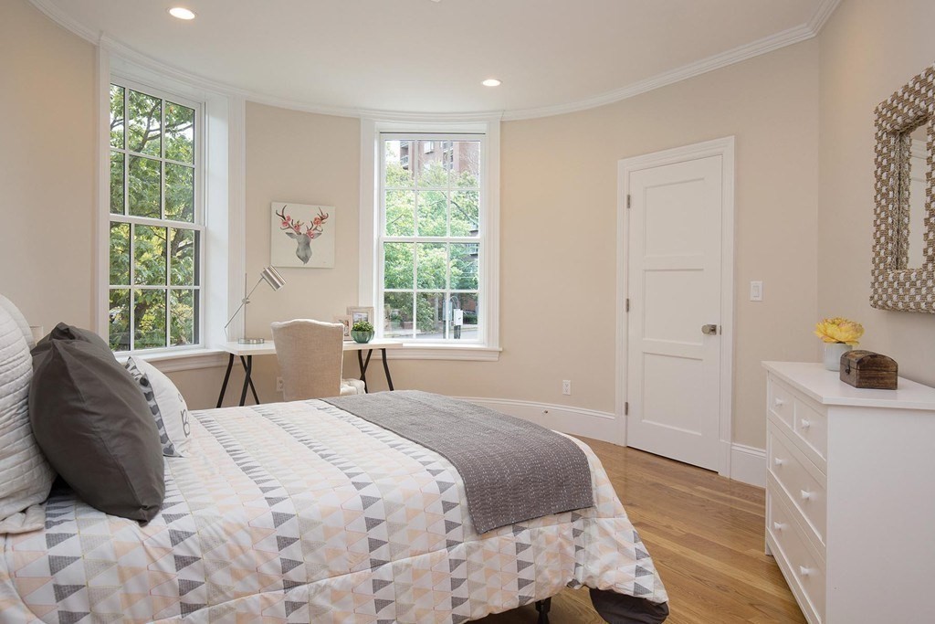 1248 Beacon Street, Unit 2 Brookline, MA 02446 - Photo 11 of 14