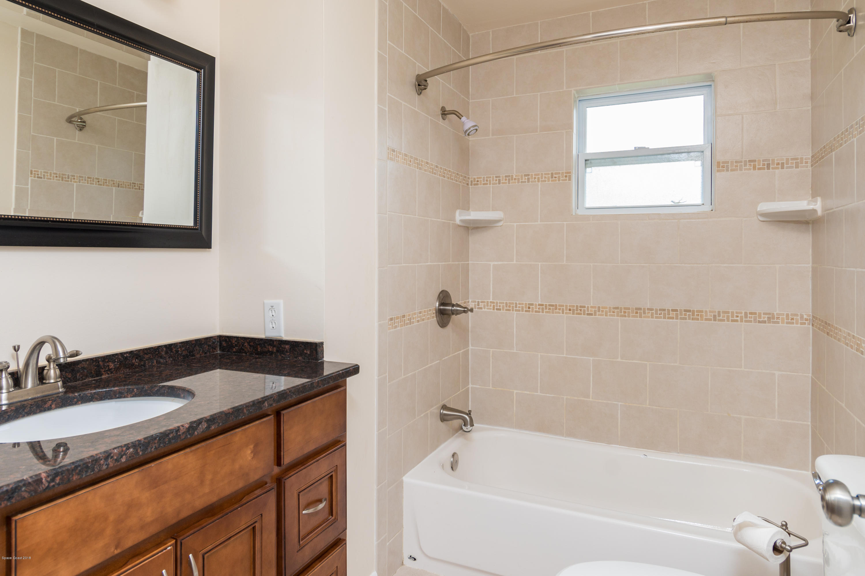 5115 Lake Washington Road Melbourne, FL 32934 - Photo 20 of 32 Master Bath