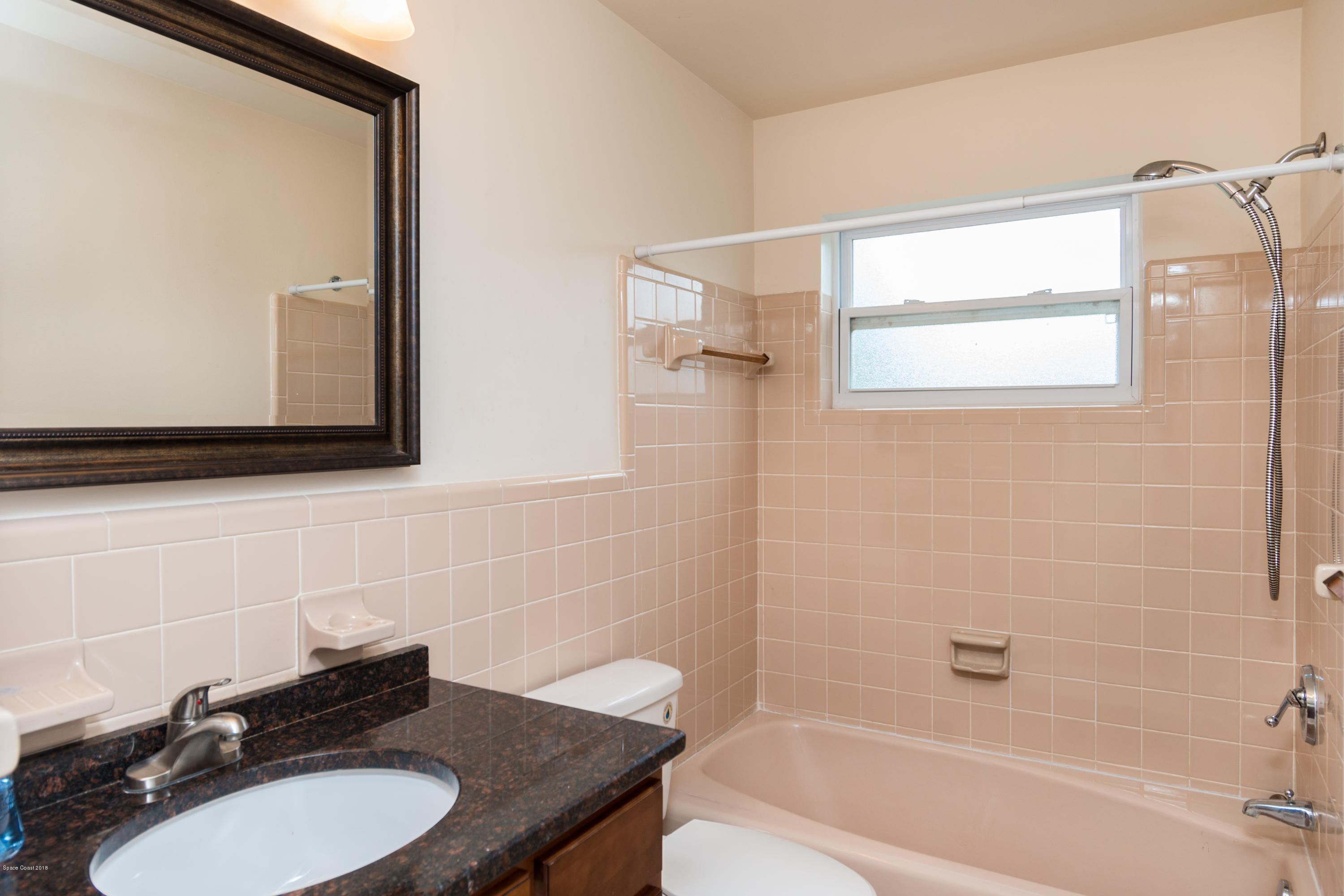 5115 Lake Washington Road Melbourne, FL 32934 - Photo 23 of 32 Guest Bath