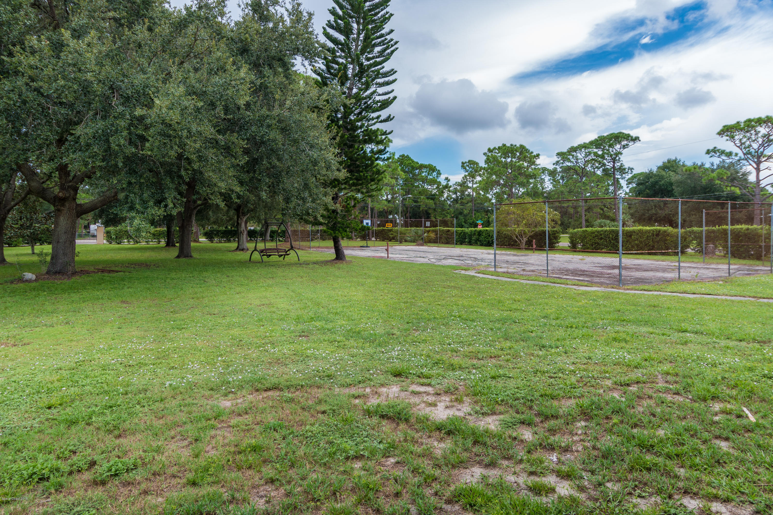 5115 Lake Washington Road Melbourne, FL 32934 - Photo 31 of 32 Yard / Tennis Court