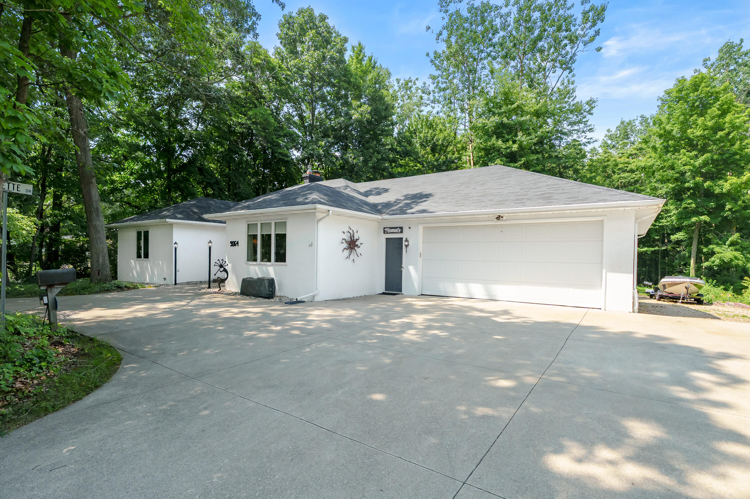 9064 Nature Way Kalamazoo, MI 49009 - Photo 25 of 35 Nature Way 9064 Kalamazoo 49009-33
