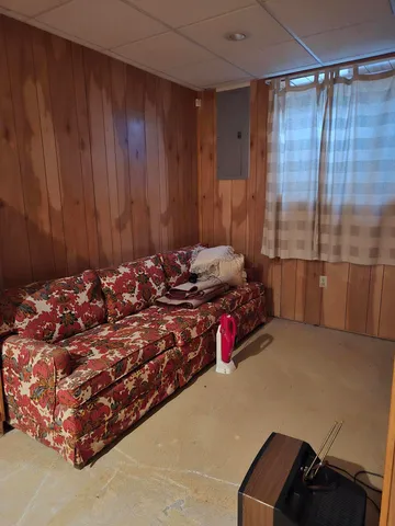 $318,000 | 26845 Greenleigh Court, Southfield, MI 48076