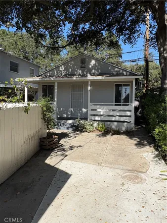 $2,500 | 811 West Foothill Boulevard, Unit 1/2, Monrovia, CA 91016