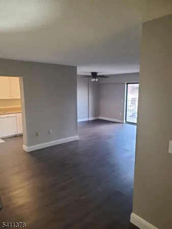 $275,000 | 10 North Wood Avenue, Unit 203, Linden, NJ 07036